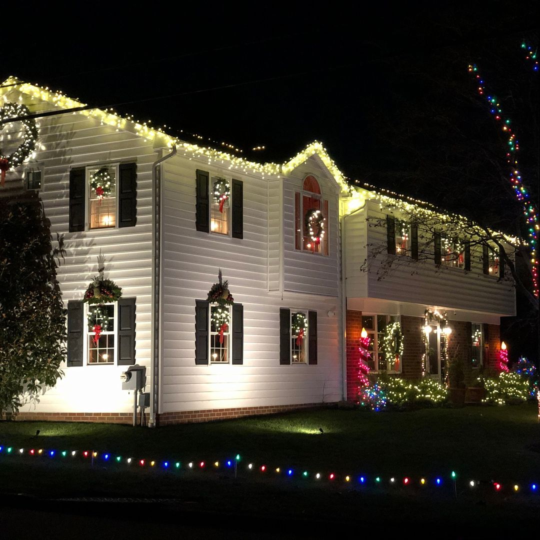 Upper Merion 2023 Holiday Lights Contest
